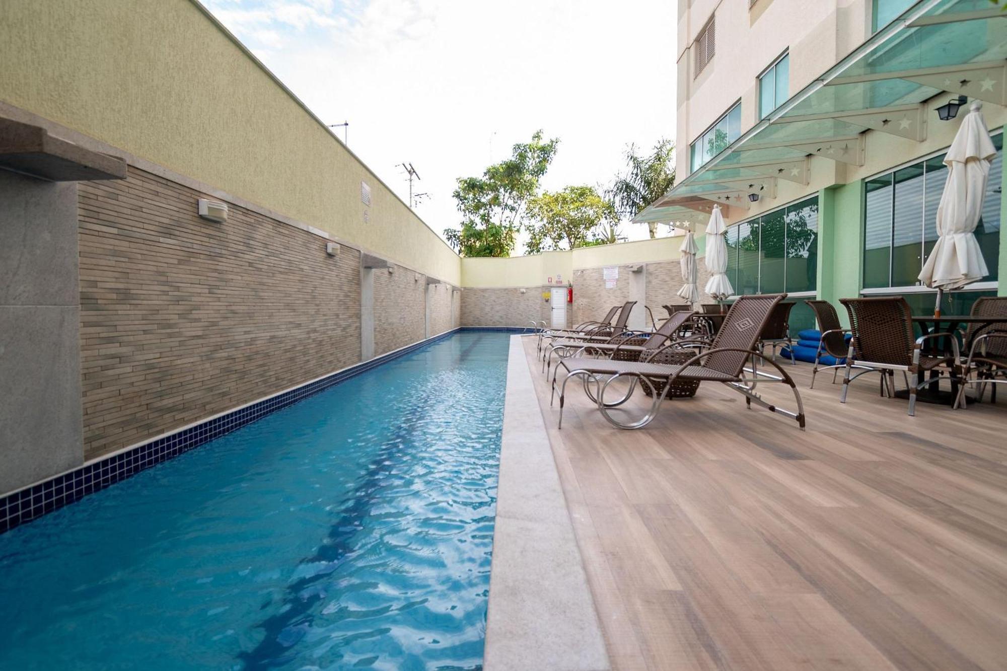 Pde - Apartamentos Proximos Do Centro 戈亚尼亚 外观 照片